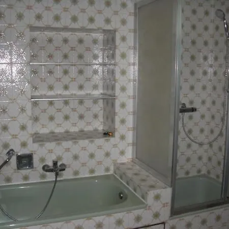 Appartement Wohnung-haus Fuer Arbeiter Und Monteure Bis 11 Personen